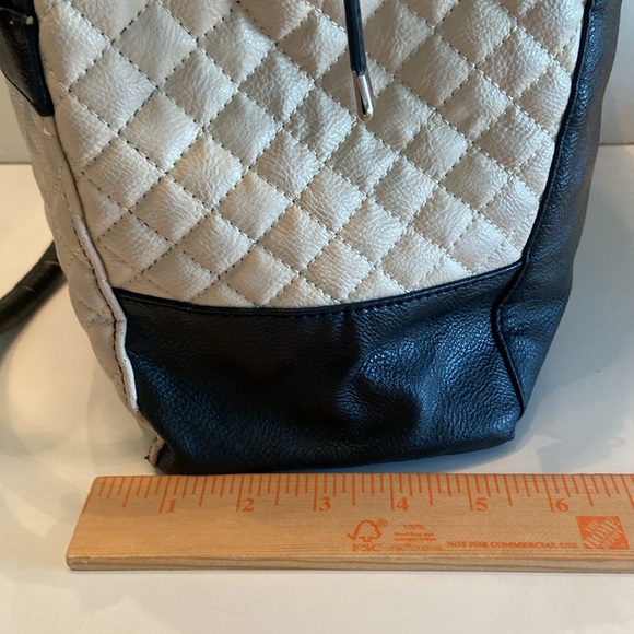 Nine West bag double handle satchel shoulder bag tan quilted look detail - Picture 7 of 16